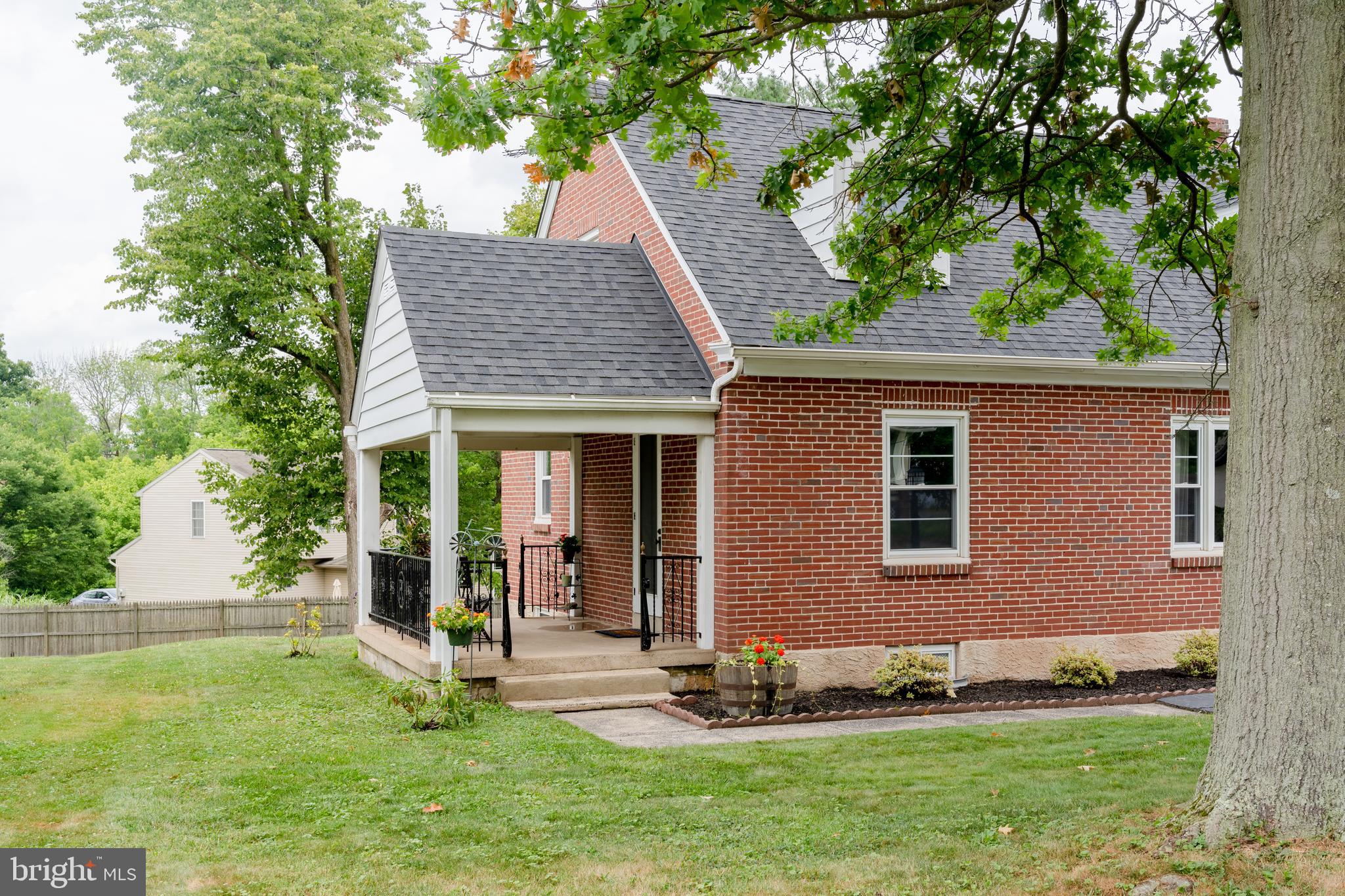371 North Pleasantview Road Pottstown, PA 19464 - Photo 4 of 39 Gallery Image 4
