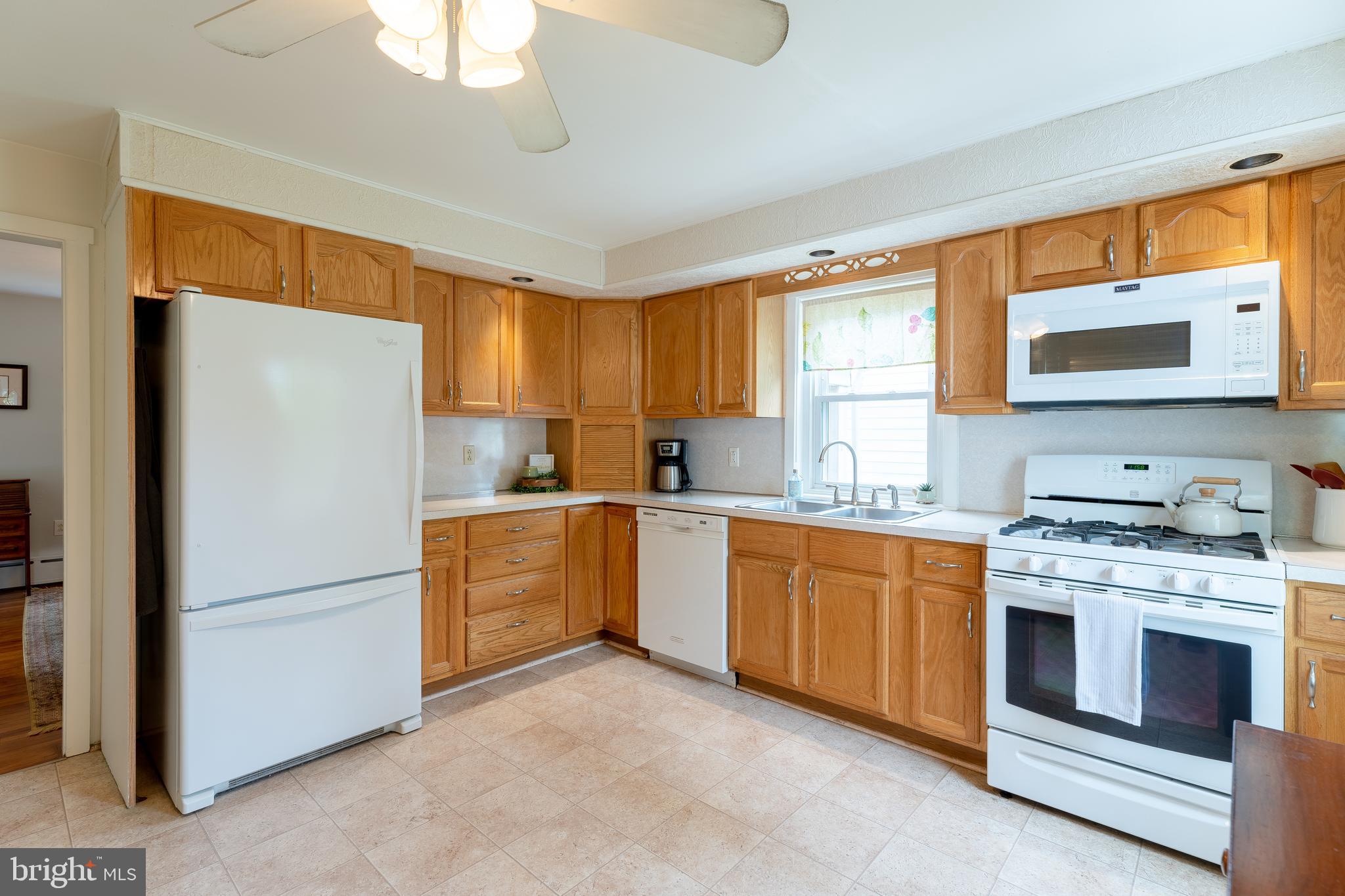 371 North Pleasantview Road Pottstown, PA 19464 - Photo 10 of 39 Gallery Image 10