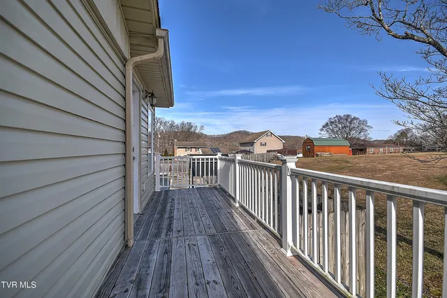$349,900 | 325 Mayfield Drive, Bristol, TN 37620