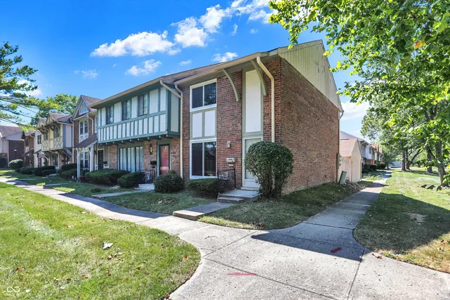 $128,900 | 8018 Cheswick Drive, Indianapolis, IN 46219