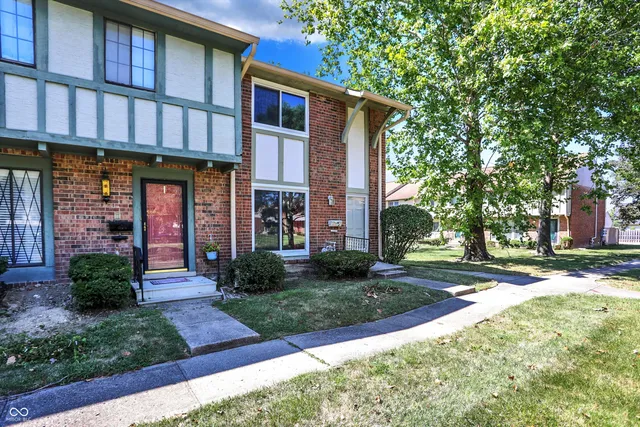 $128,900 | 8018 Cheswick Drive, Indianapolis, IN 46219