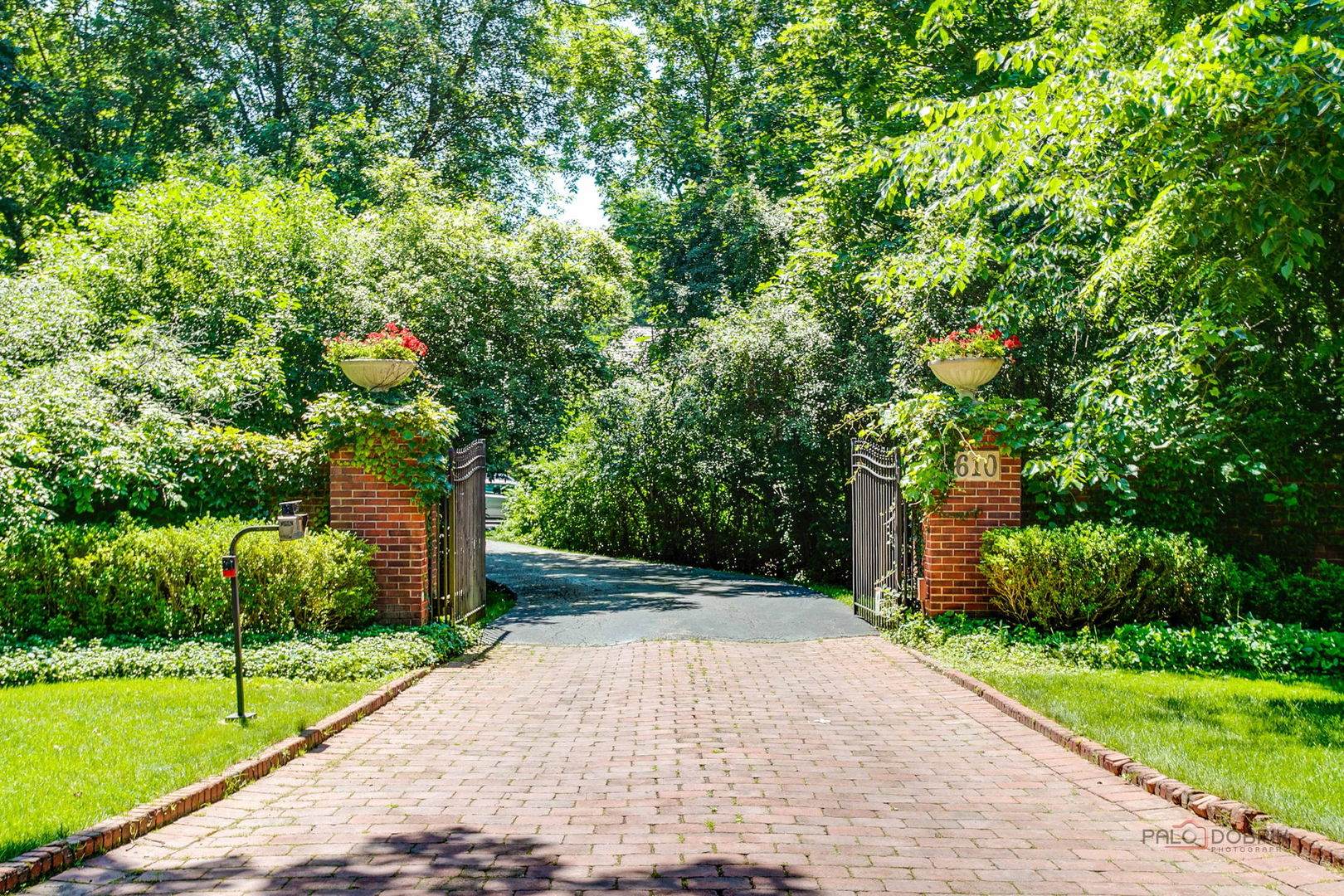 610 South Ridge Road Lake Forest, IL 60045 - Photo 2 of 62