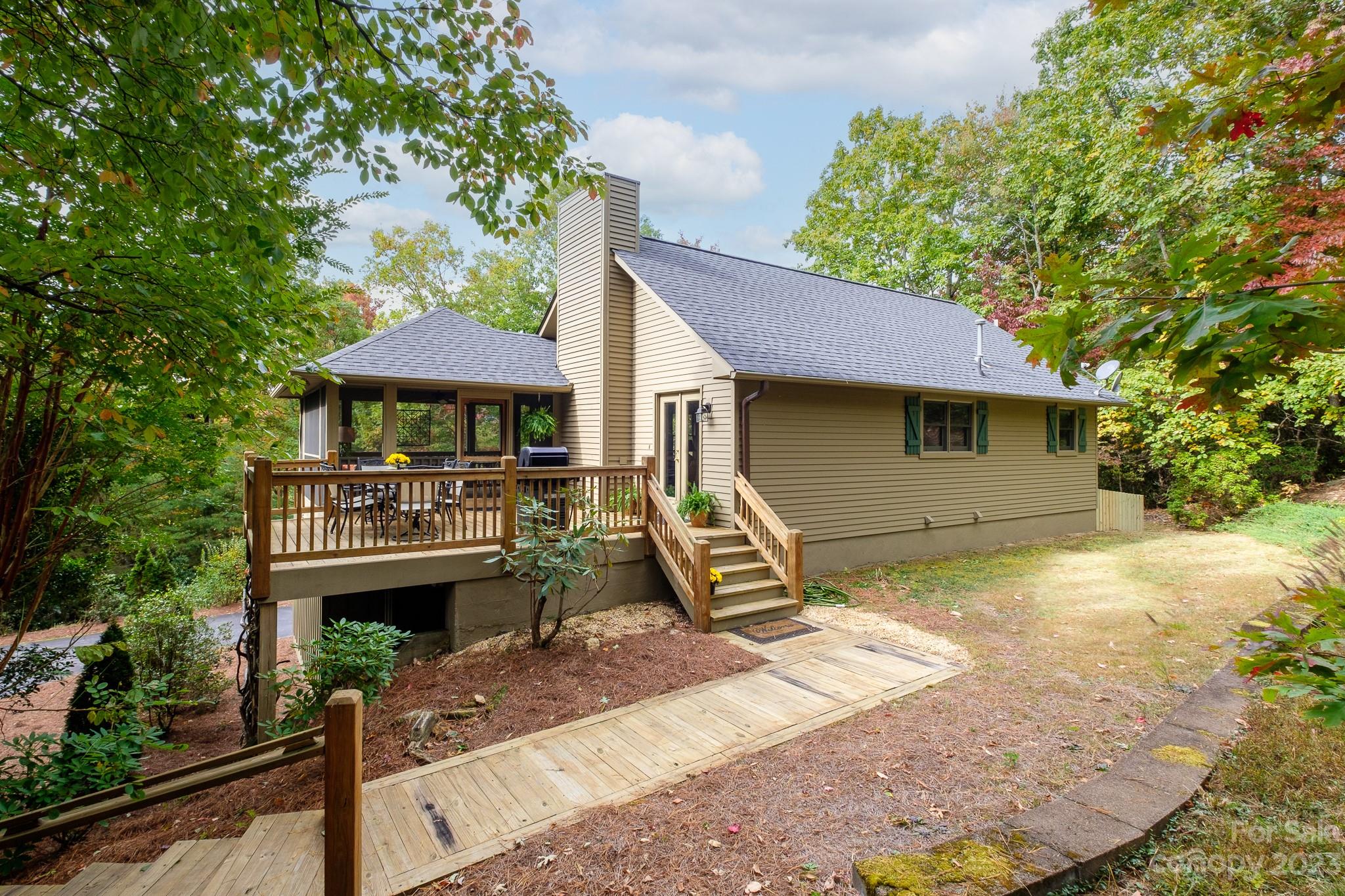 122 Columbine Way Cleveland, SC 29635 - Photo 1 of 28 a house view with a garden space