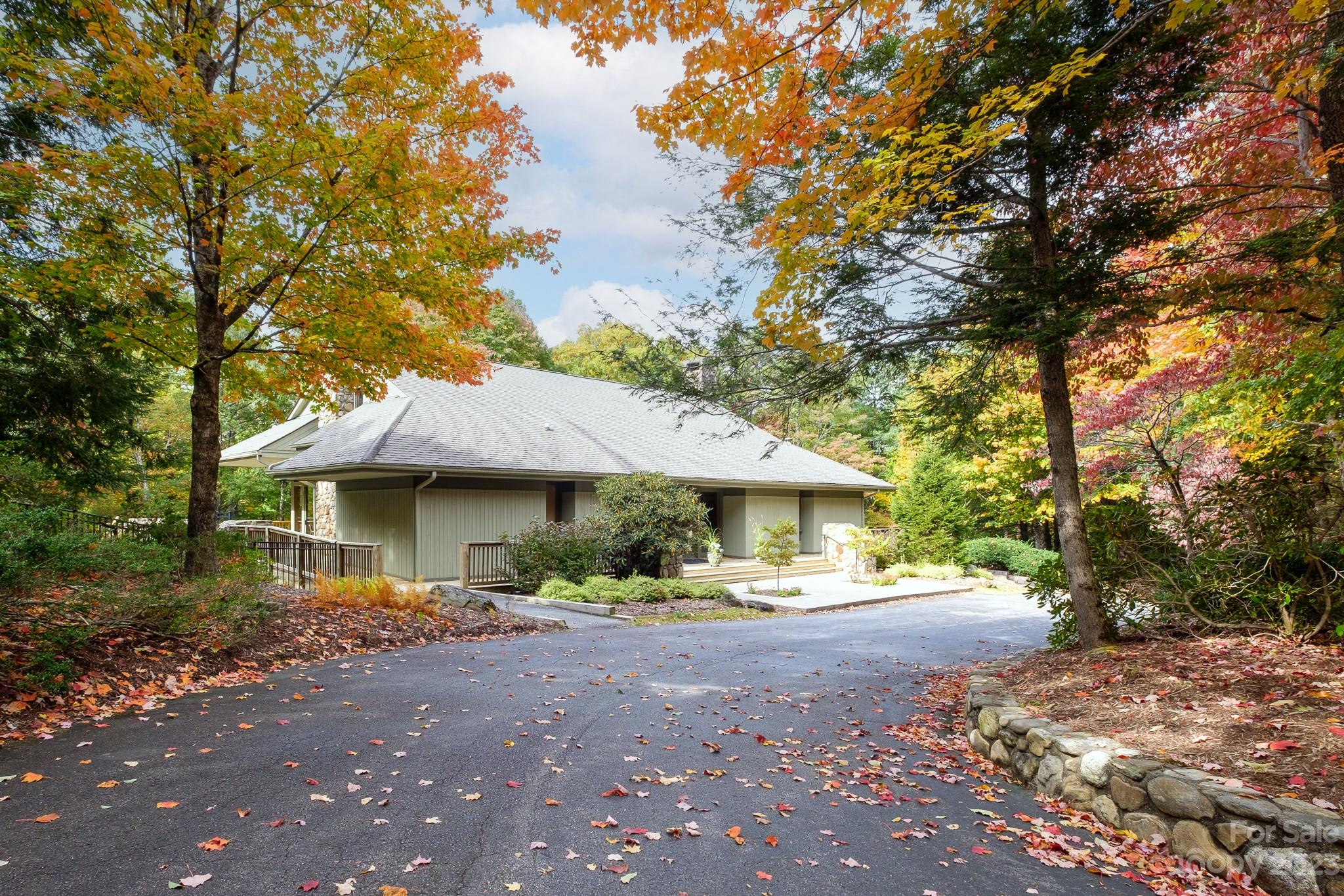 122 Columbine Way Cleveland, SC 29635 - Photo 23 of 28 a front view of a house with a yard and a large tree