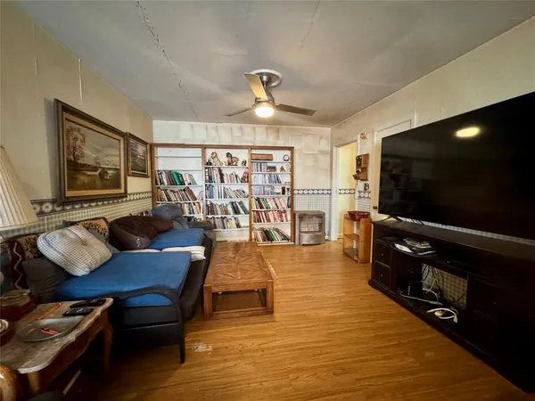 $209,000 | 620 5th Street, Hawley, TX 79525