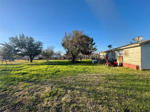 $209,000 | 620 5th Street, Hawley, TX 79525