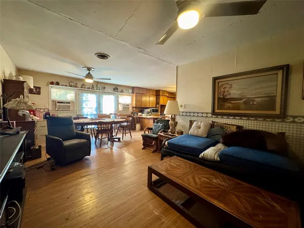 $209,000 | 620 5th Street, Hawley, TX 79525