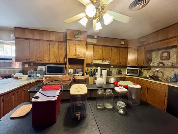 $209,000 | 620 5th Street, Hawley, TX 79525