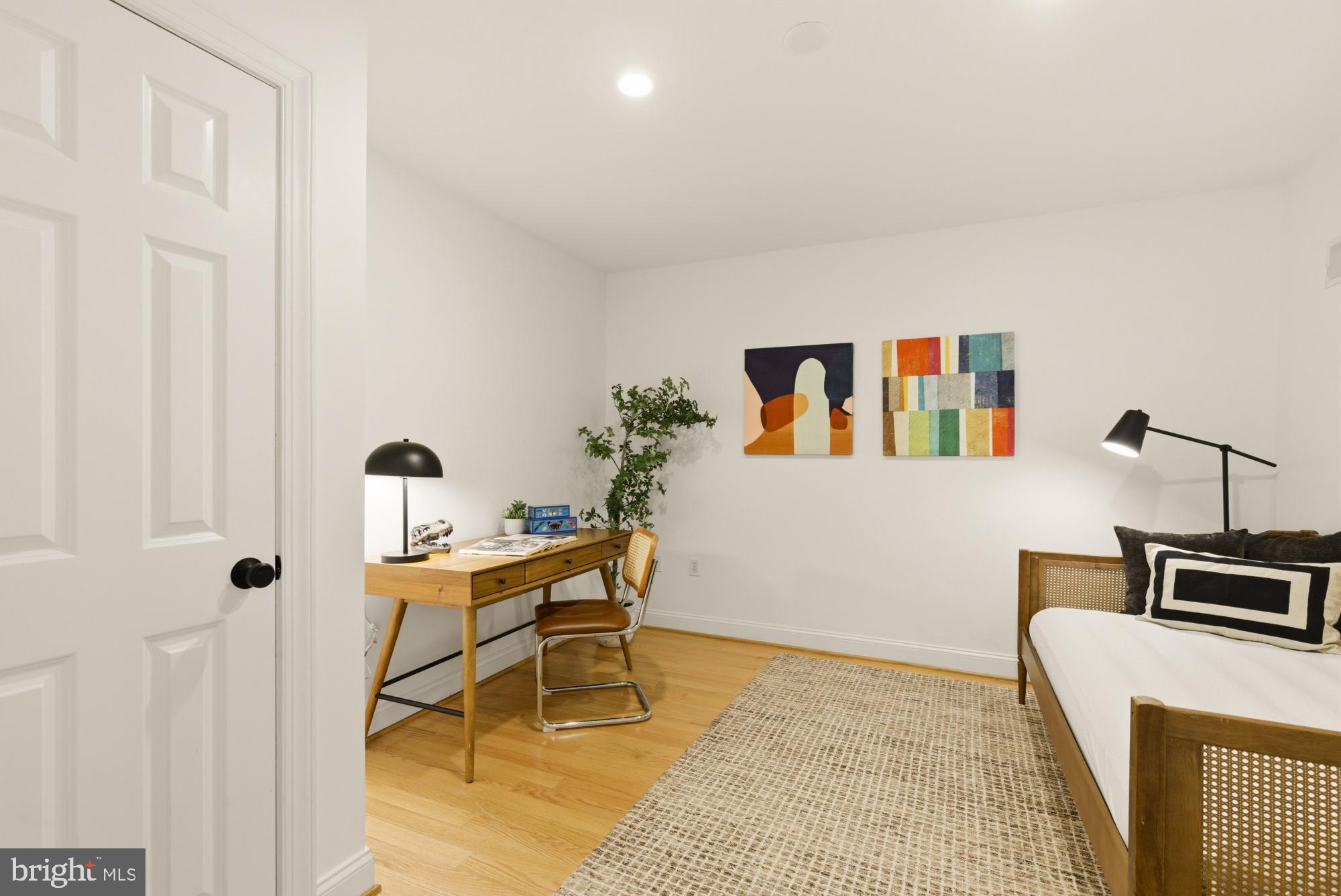 2432 Ontario Road Northwest, Unit 1 Washington, DC 20009 - Photo 12 of 18