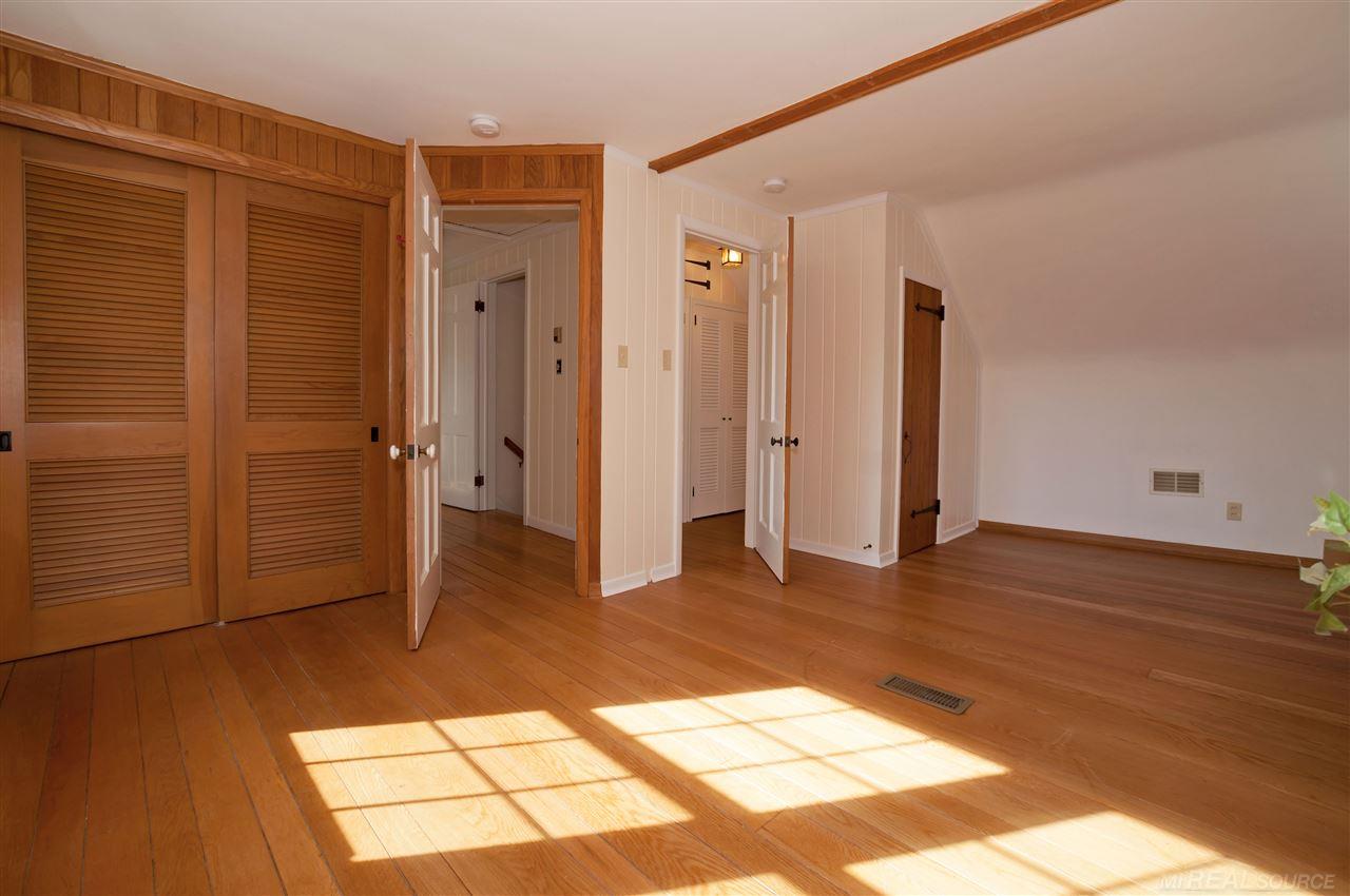 1155 Hampton Road Grosse Pointe Woods, MI 48236 - Photo 26 of 38