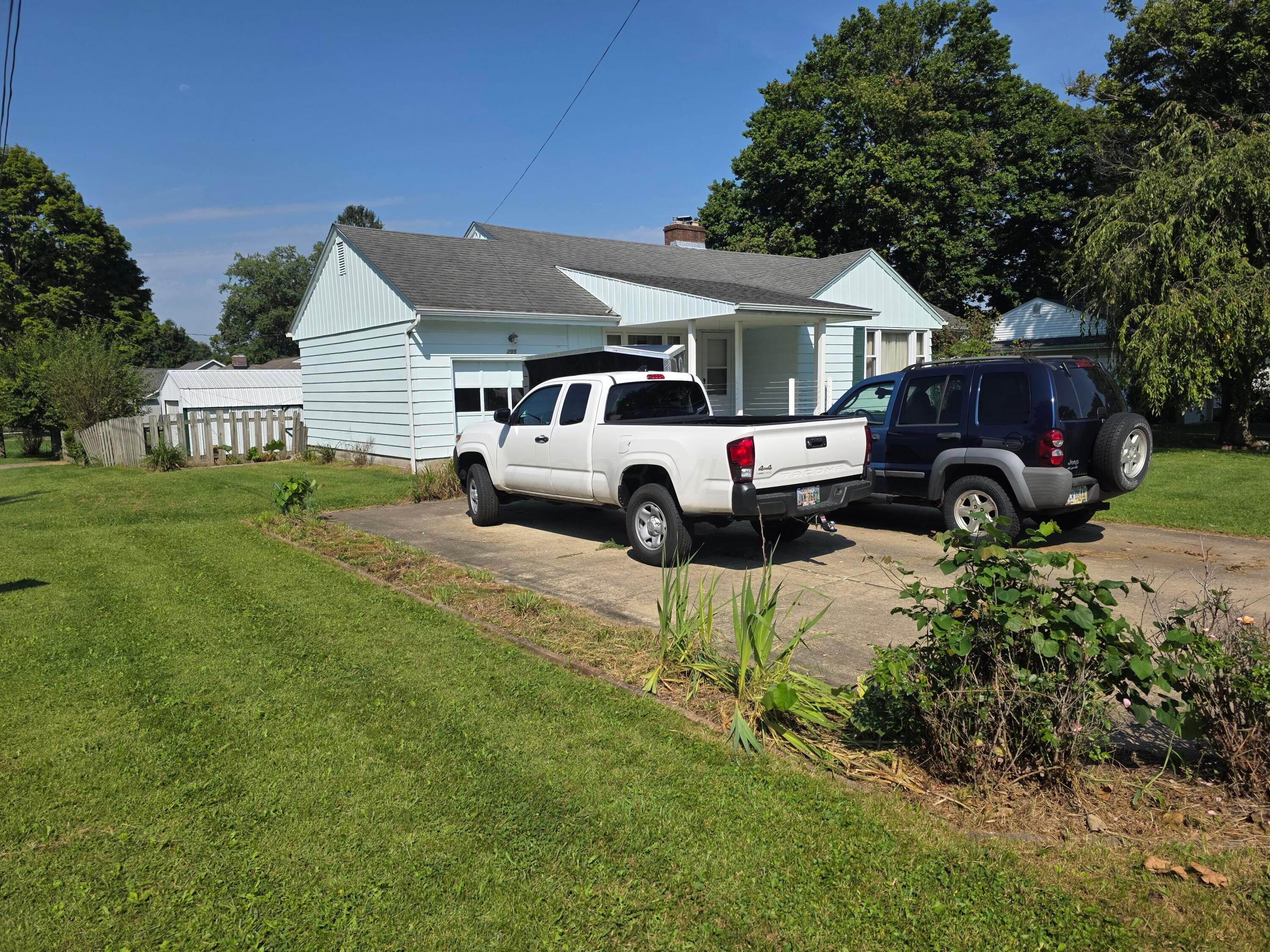 205 North Edgewood Road Mount Vernon, OH 43050 - Photo 9 of 49 9
