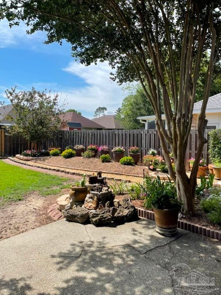 2555 Pine Forest Road Cantonment, FL 32533 - Photo 2 of 2