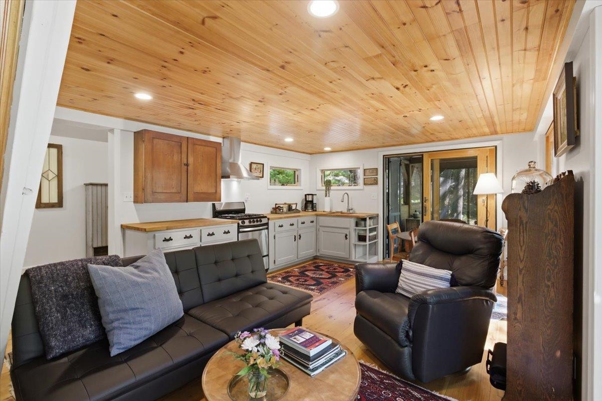 1100 Houghtonville Road Grafton, VT 05146 - Photo 14 of 50