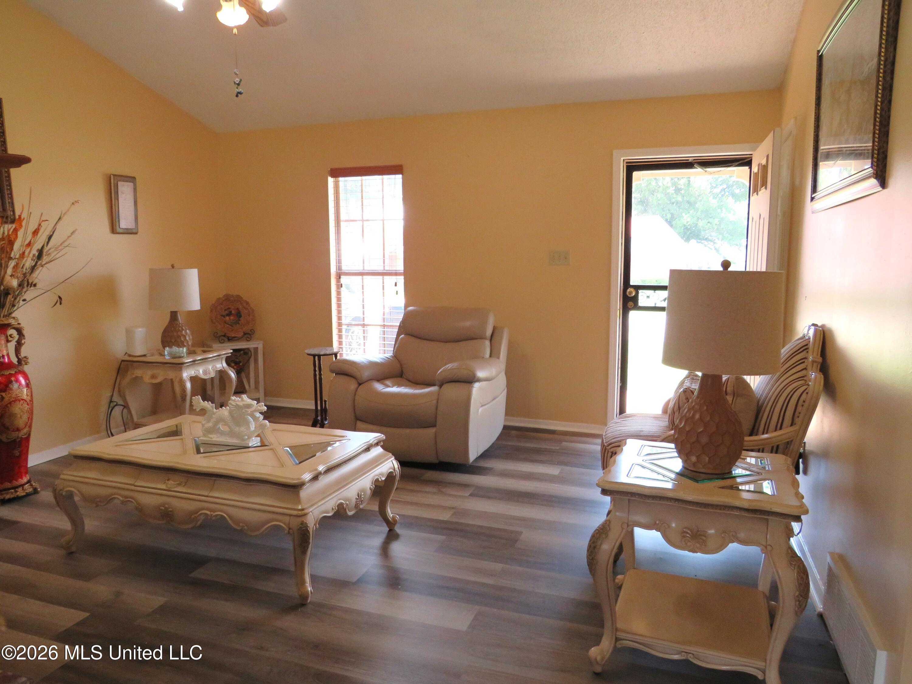 10372 Riggan Drive Olive Branch, MS 38654 - Photo 6 of 36 Front room2, 6.29.2026