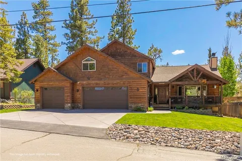 $1,095,000 | 41537 Mockingbird Drive, Big Bear Lake, CA 92315