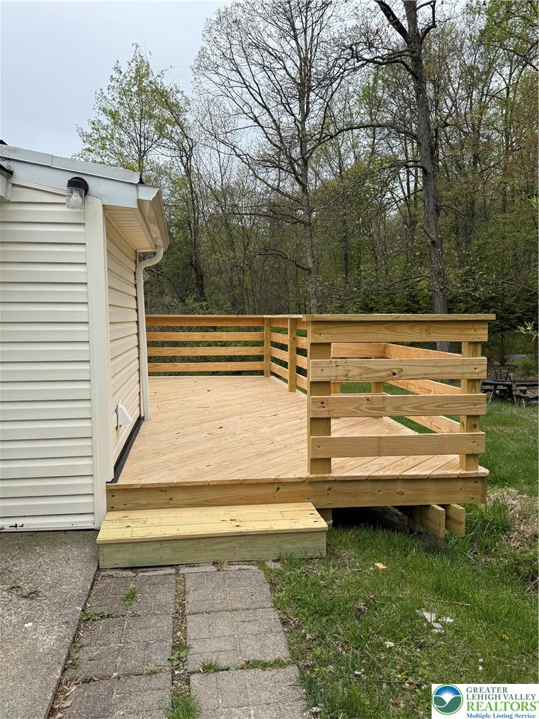 327 Rutt Road Bangor, PA 18013 - Photo 7 of 8