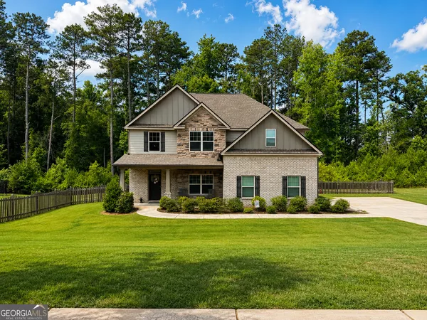 $475,000 | 231 Homestead Circle, Forsyth, GA 31029