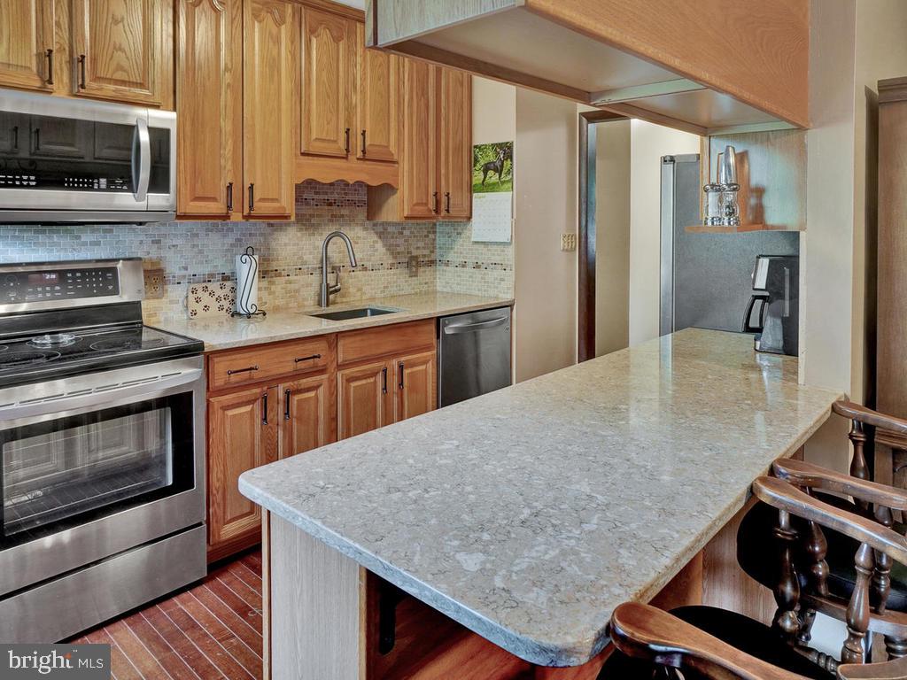 3608 Kemptown Church Road Monrovia, MD 21770 - Photo 18 of 58 Breakfast bar
