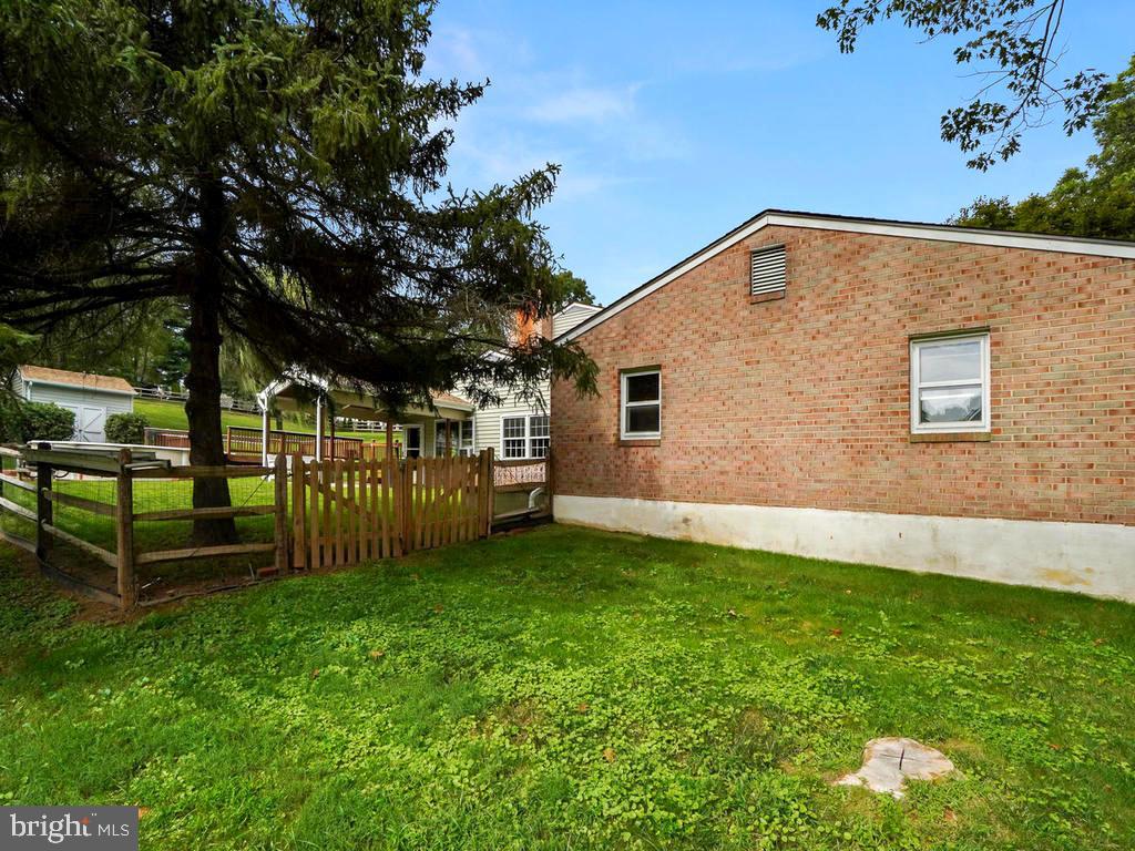 3608 Kemptown Church Road Monrovia, MD 21770 - Photo 44 of 58 Side yard with wide gate access to rear yard