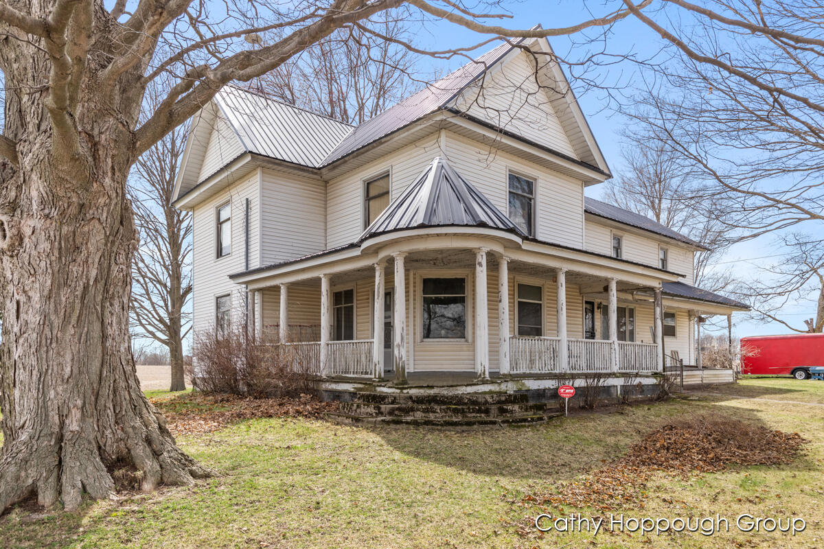5640 South State Road Ionia, MI 48846 - Photo 1 of 45 IMG_1000