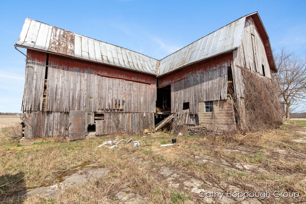 5640 South State Road Ionia, MI 48846 - Photo 20 of 45 IMG_1032