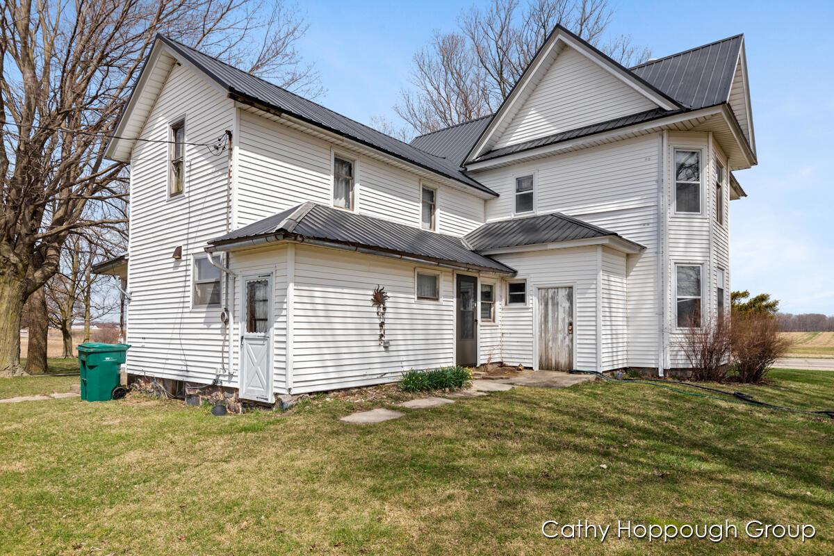 5640 South State Road Ionia, MI 48846 - Photo 10 of 45 IMG_1022