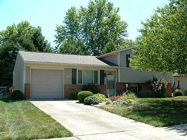 4774 Echorock Drive Columbus, OH 43231 - Photo 2 of 22