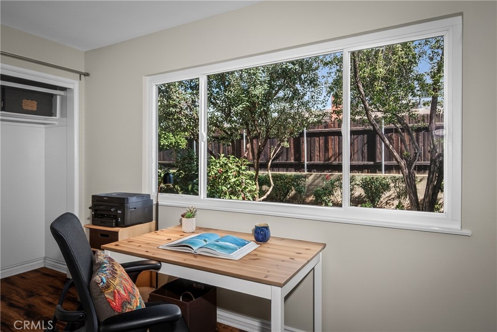 48 North Center Street Redlands, CA 92373 - Photo 12 of 19