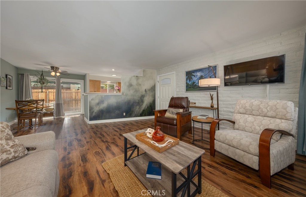 48 North Center Street Redlands, CA 92373 - Photo 4 of 19 OPEN CONCEPT LIVING.