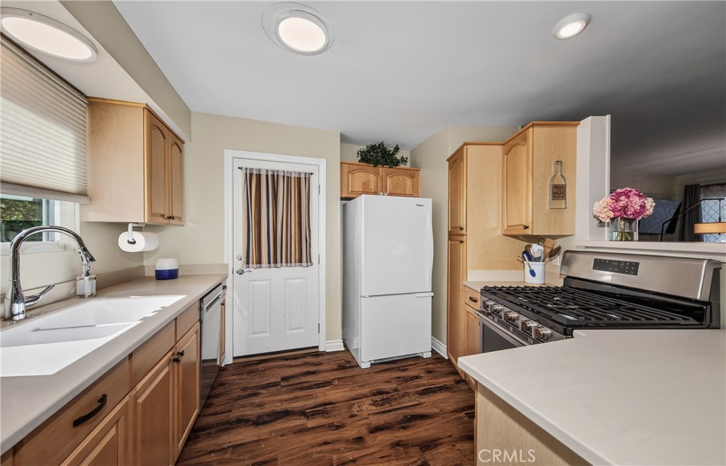 48 North Center Street Redlands, CA 92373 - Photo 8 of 19