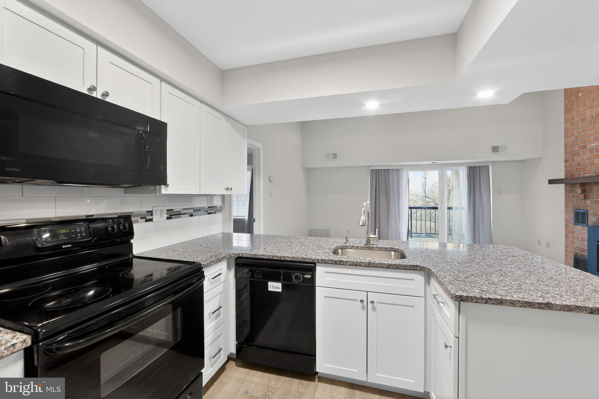 933 Washington Place, Unit 33 Chesterbrook, PA 19087 - Photo 7 of 16