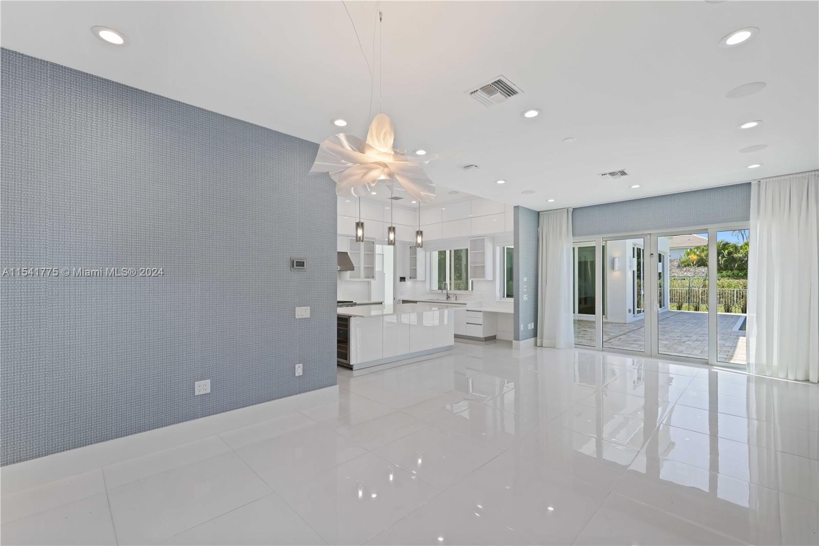 7153 Valencia Drive Boca Raton, FL 33433 - Photo 32 of 80