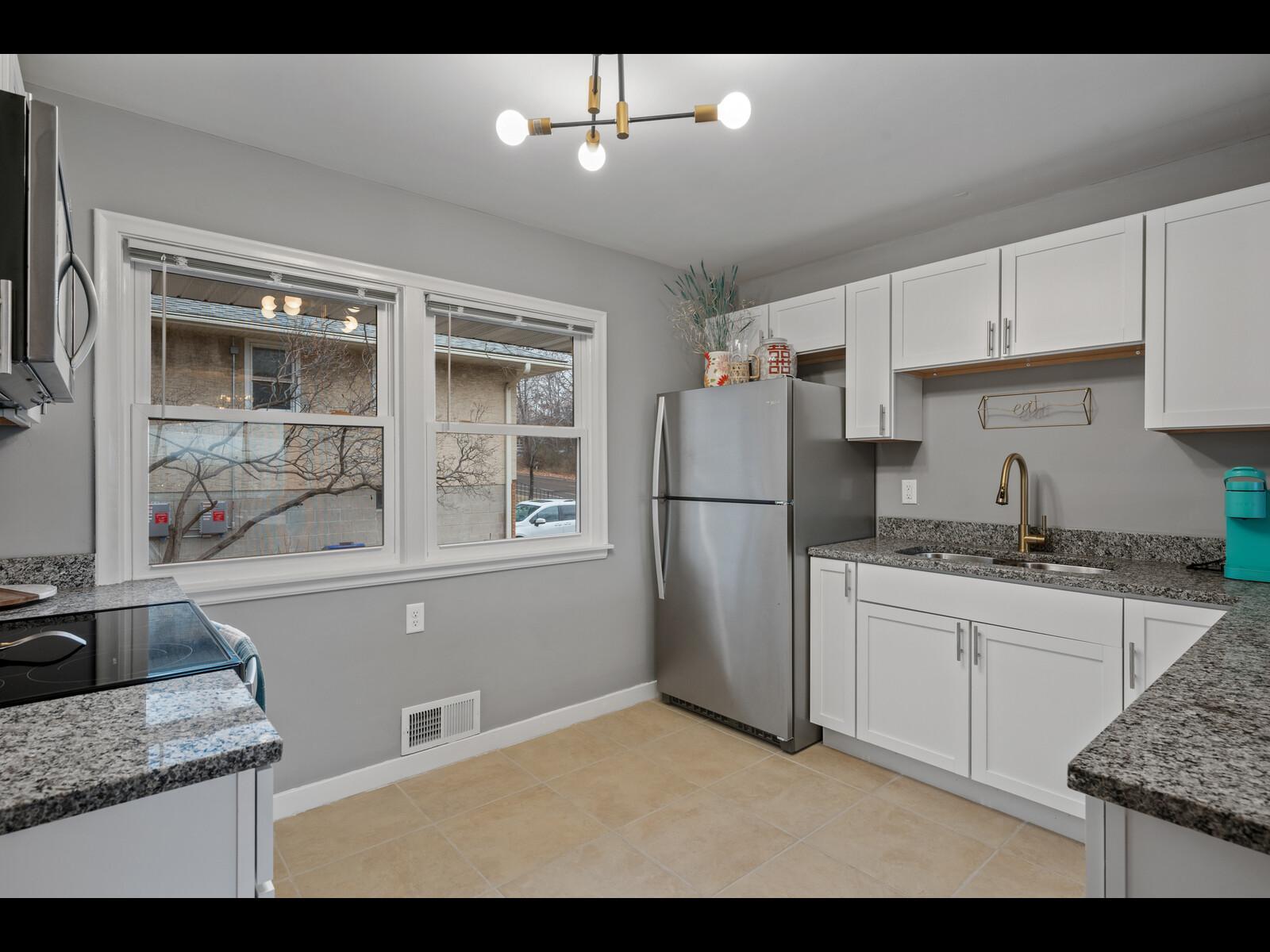 248 Ruth Street North St. Paul, MN 55119 - Photo 32 of 54