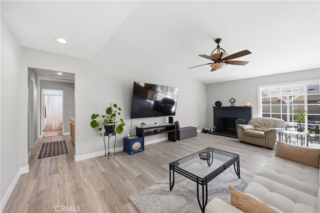 4215 Colibri Court Moorpark, CA 93021 - Photo 18 of 111