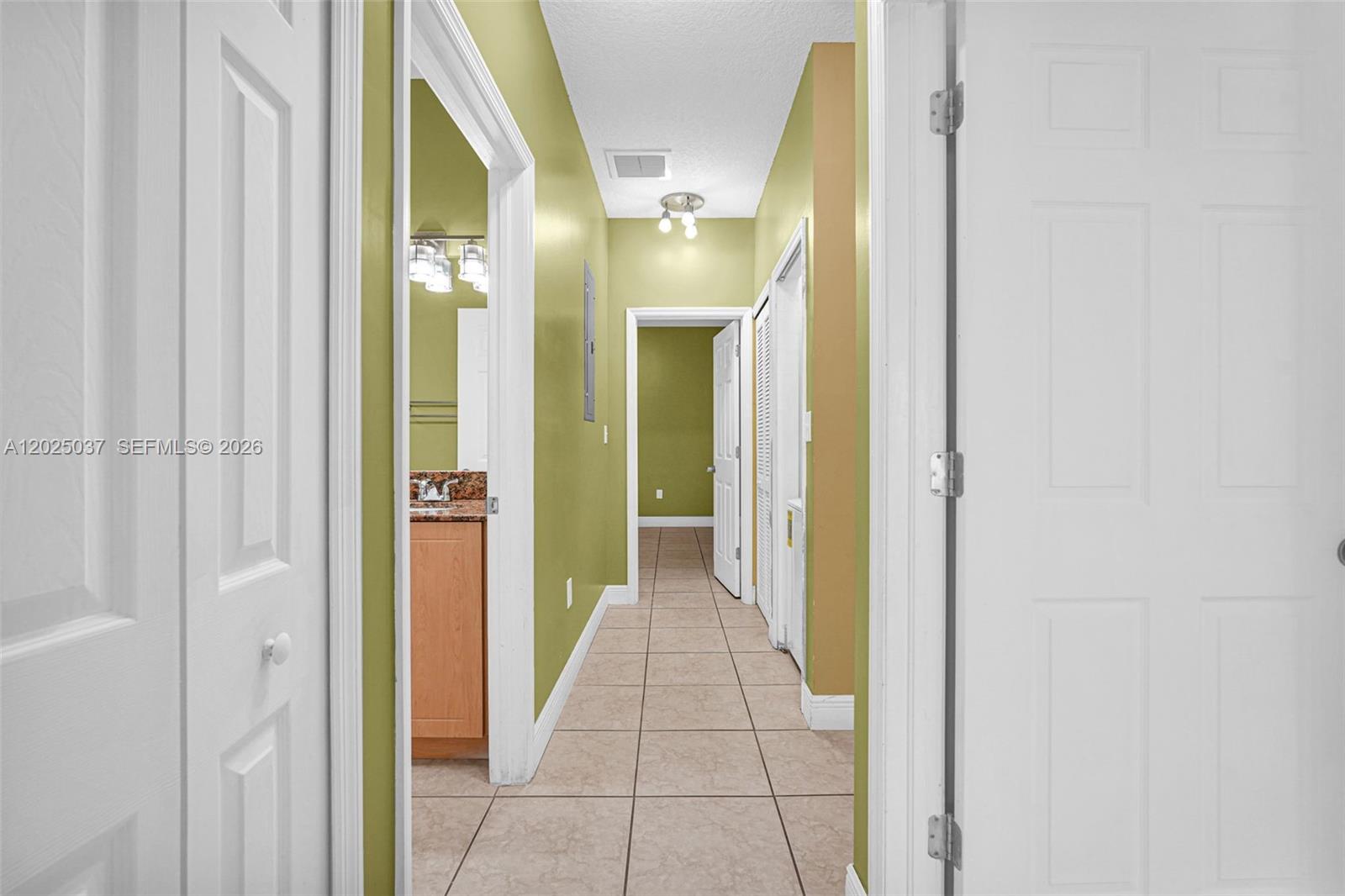 1396 West 30th Street Hialeah, FL 33012 - Photo 15 of 37