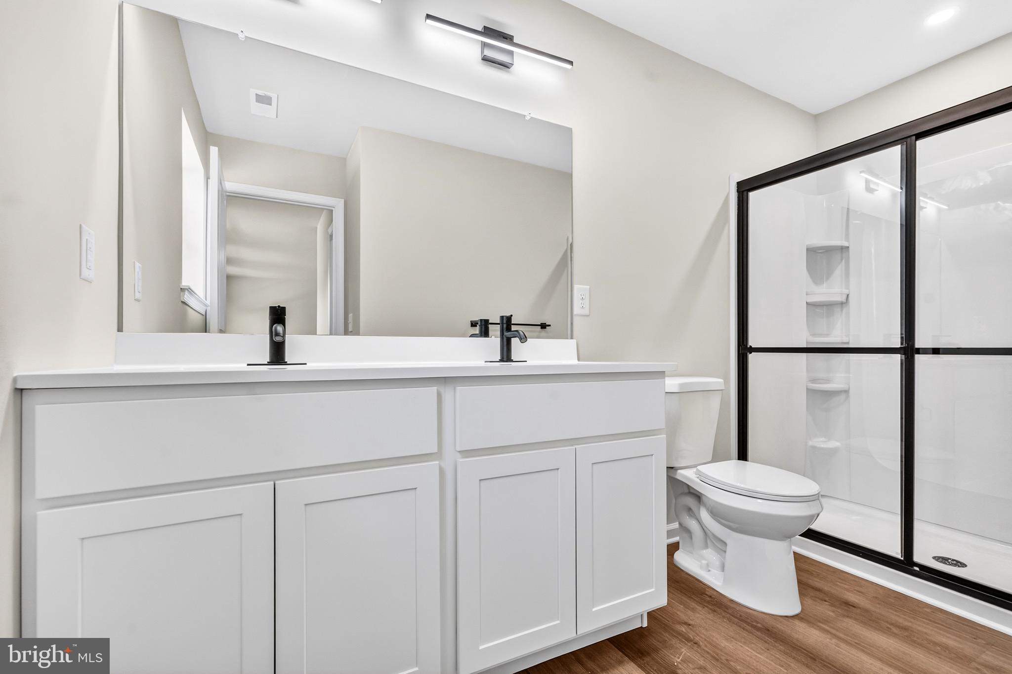 69 Main Street Bridgeport, NJ 08014 - Photo 19 of 27