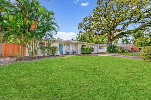 $705,000 | 3030 Southwest 23rd Street, Fort Lauderdale, FL 33312