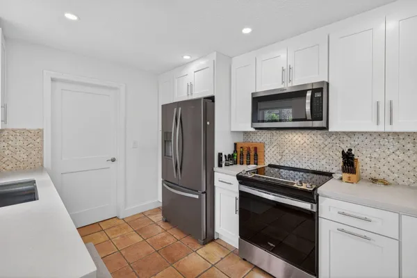 $705,000 | 3030 Southwest 23rd Street, Fort Lauderdale, FL 33312