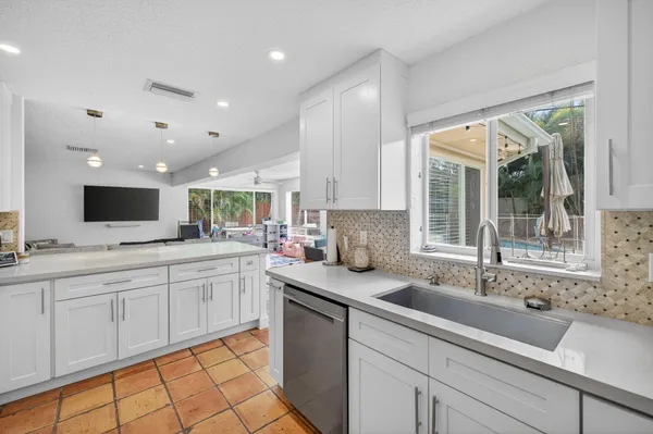 $705,000 | 3030 Southwest 23rd Street, Fort Lauderdale, FL 33312
