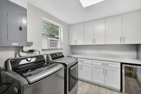 $685,000 | 3030 Southwest 23rd Street, Fort Lauderdale, FL 33312