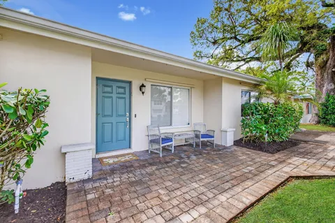 $685,000 | 3030 Southwest 23rd Street, Fort Lauderdale, FL 33312