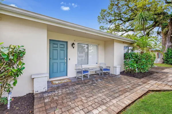 $705,000 | 3030 Southwest 23rd Street, Fort Lauderdale, FL 33312