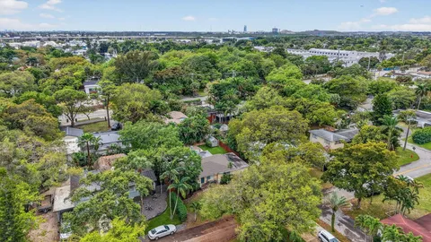 $685,000 | 3030 Southwest 23rd Street, Fort Lauderdale, FL 33312