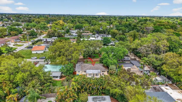$705,000 | 3030 Southwest 23rd Street, Fort Lauderdale, FL 33312
