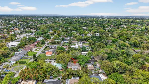 $705,000 | 3030 Southwest 23rd Street, Fort Lauderdale, FL 33312