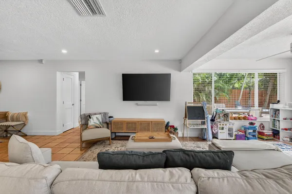 $705,000 | 3030 Southwest 23rd Street, Fort Lauderdale, FL 33312