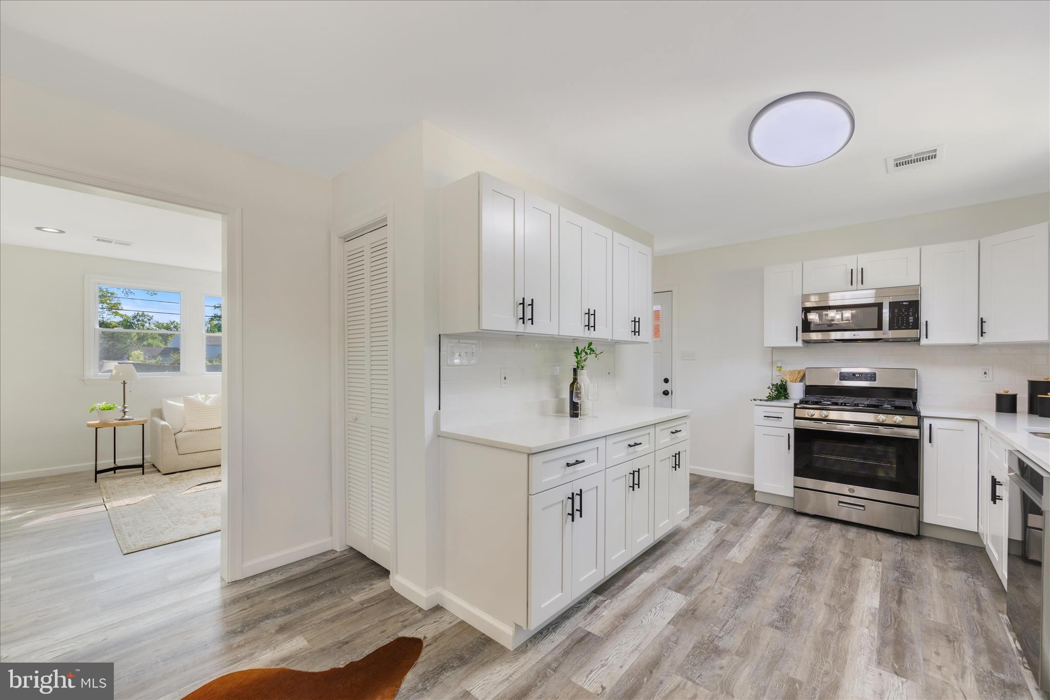 6810 Surratts Road Clinton, MD 20735 - Photo 10 of 40