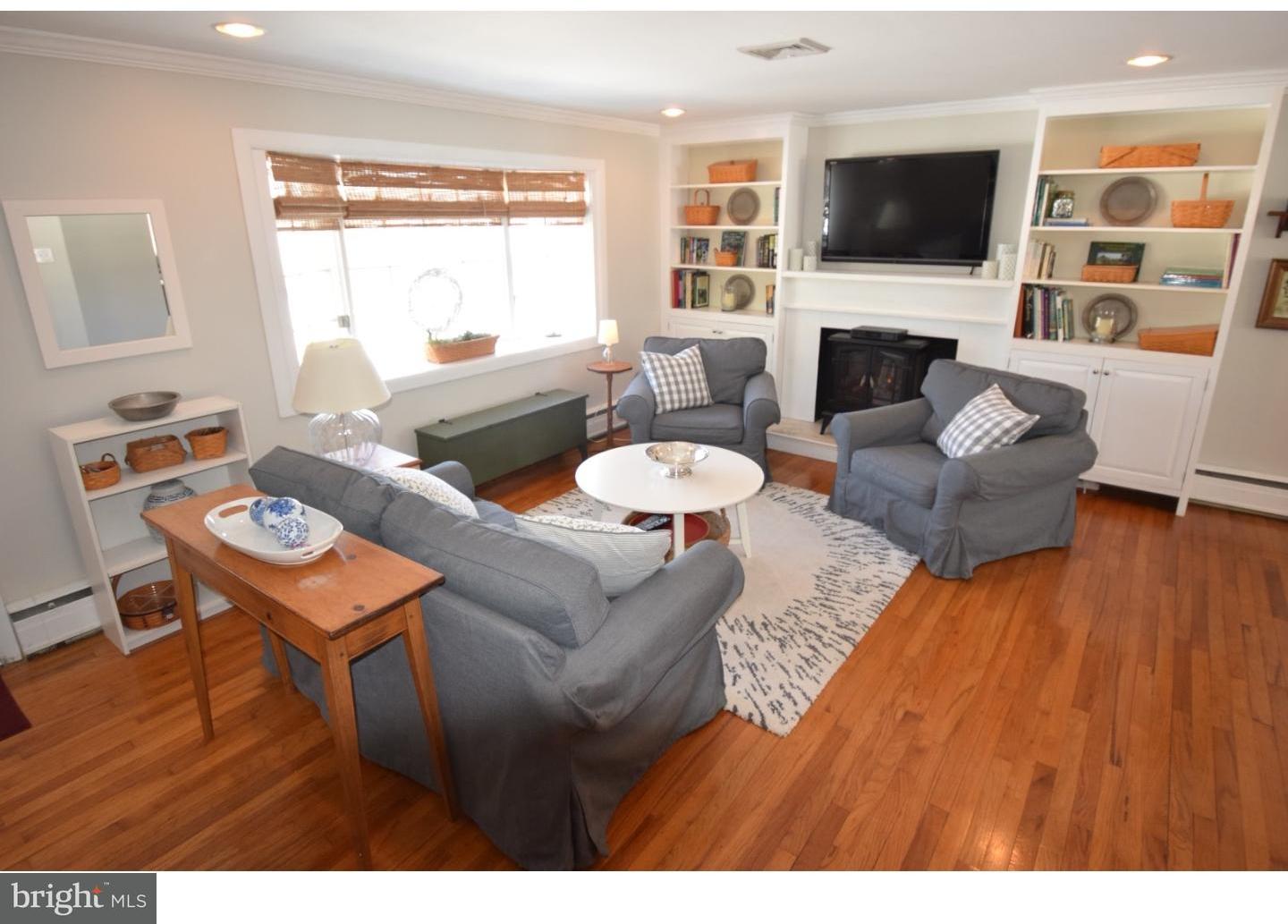 924 Callowhill Road Perkasie, PA 18944 - Photo 4 of 20