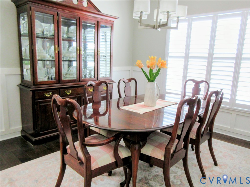 8907 Lavenham Loop Midlothian, VA 23112 - Photo 8 of 57 Photo of furnished dinning room