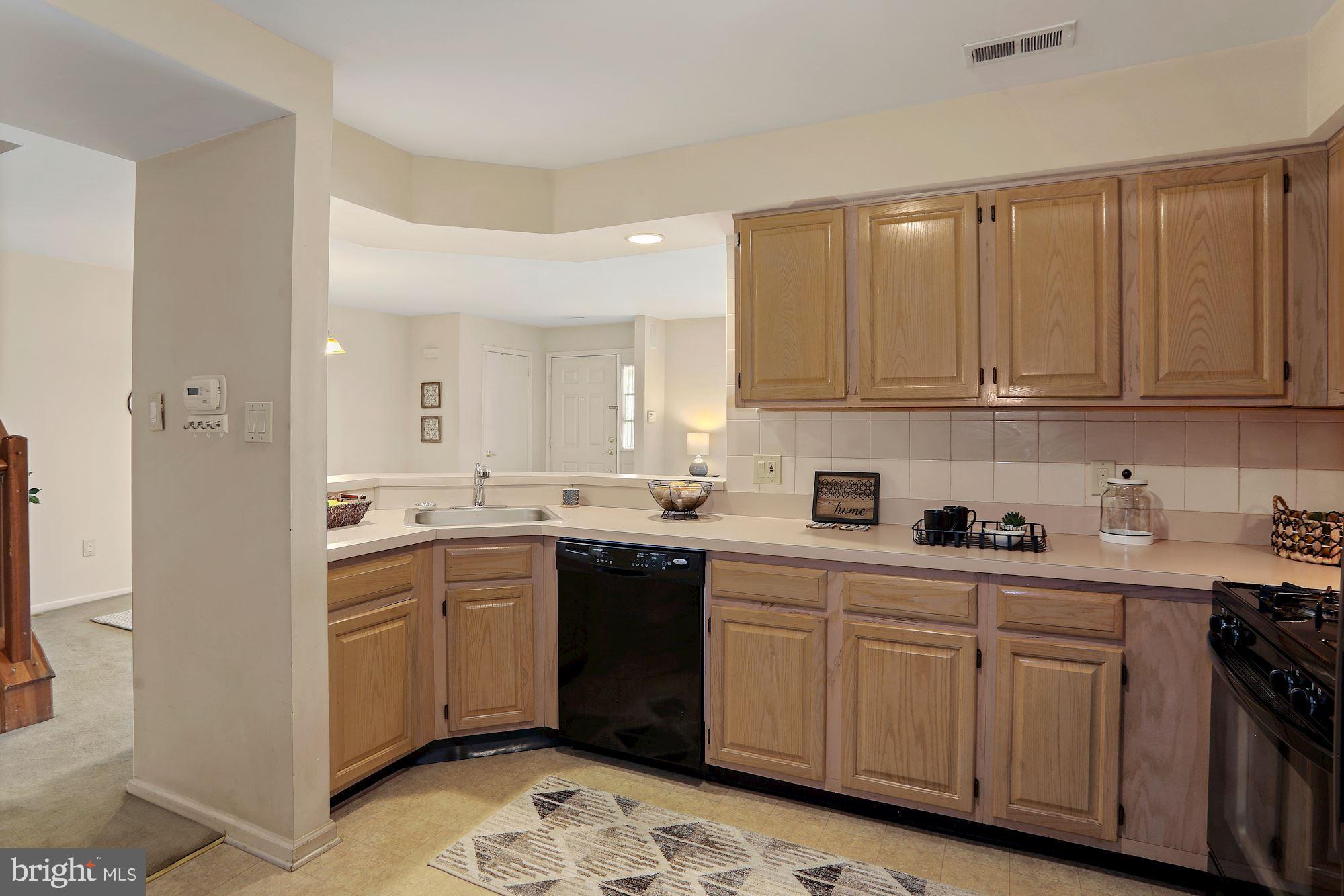 807 Wharton Road Mount Laurel, NJ 08054 - Photo 11 of 29 Kitchen